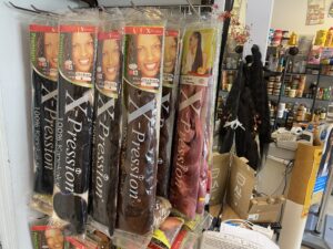chicago_beauty_salon_zurich_with_the_greatest_choice_of_afro_hair_exttensions_in_town